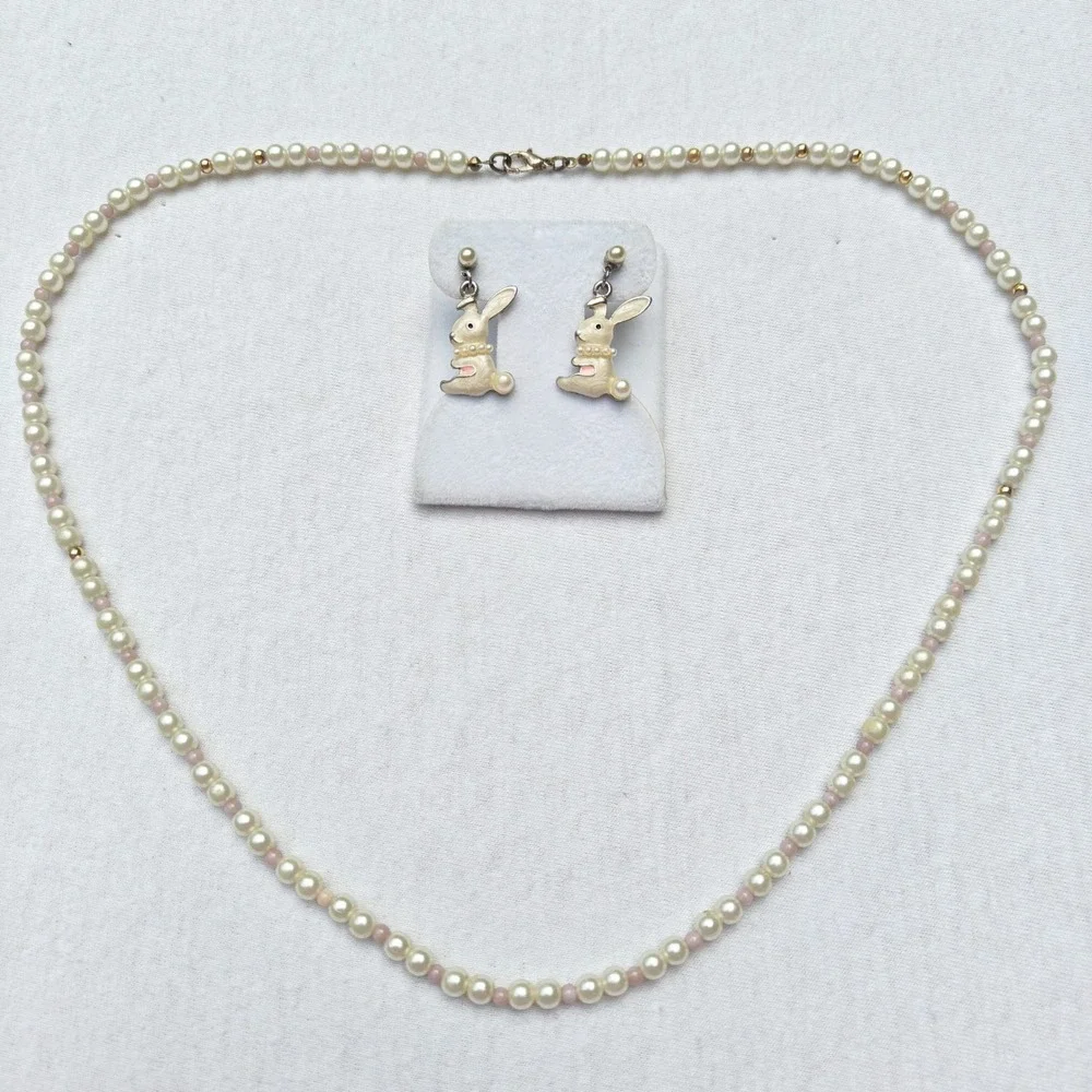 Vintage Style Faux Pearl Pink Bead Necklace & Enamel Bunny Earring Jewelry Set